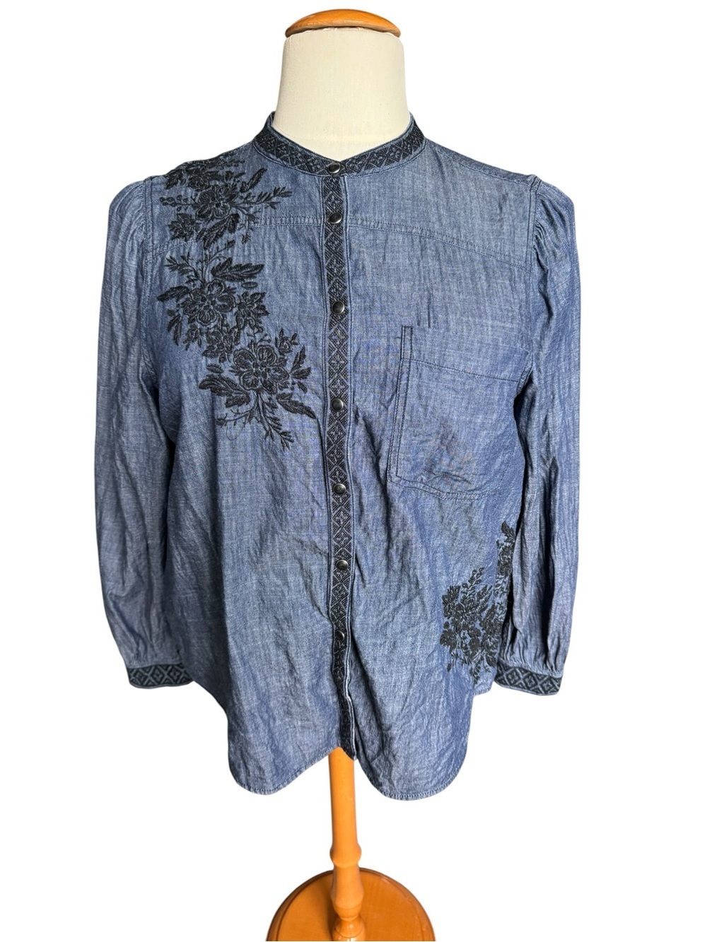 Sundance Embroidered Chambray Button Front Blouse XXL Boho Western Cottagecore